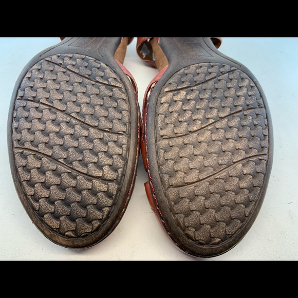 ⚡️SOLD Cobb Hill Aubrey T-Strap Heeled Sandals - Picture 10 of 11